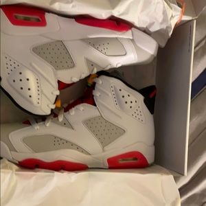 Air Jordan’s retro 6 hares
